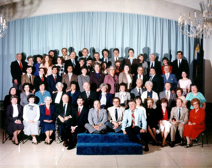 [Oinoe - a tribute to the Icarians from Southern California by Hollywood Greeks]